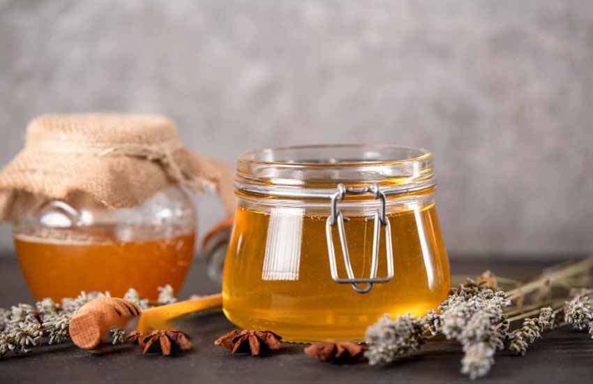 چه ظرفی برای نگهداری عسل مناسب است؟