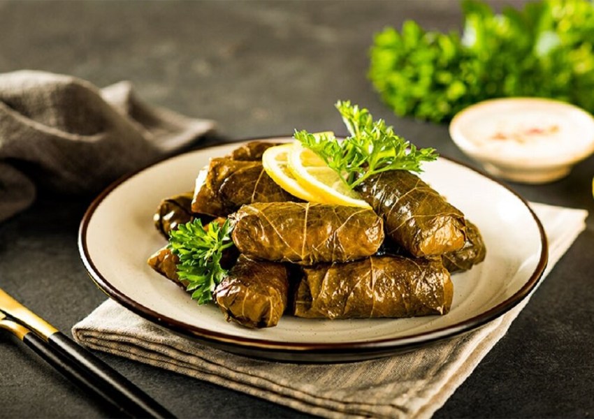طرزتهیه دلمه برگ مو مجلسی خوشمزه و پرطرفدار