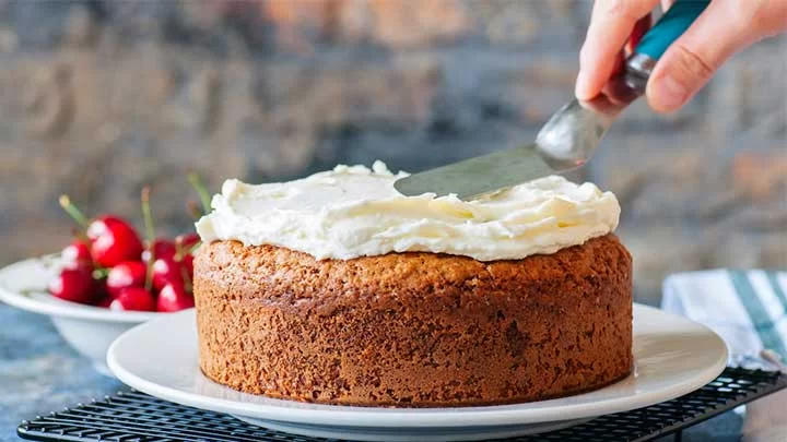 چگونه کیک خانگی را تازه نگهداریم؟
