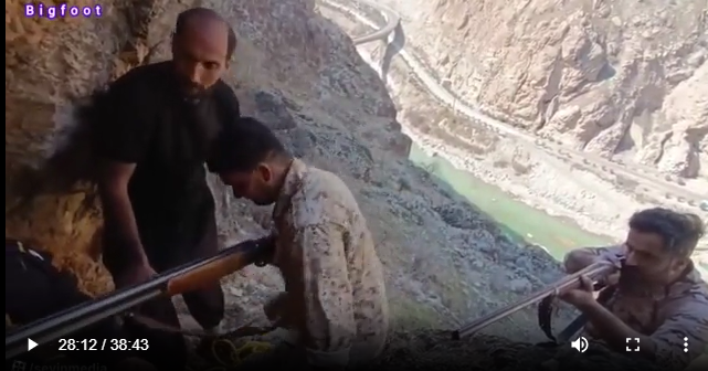 فیلم دستگیری مرد غارنشین وحشی در کوه های زاگرس