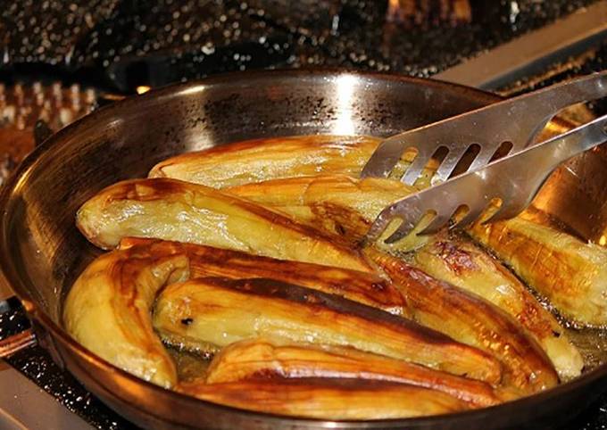 6 ترفند طلایی برای جذب کمتر روغن هنگام سرخ کردن بادمجان