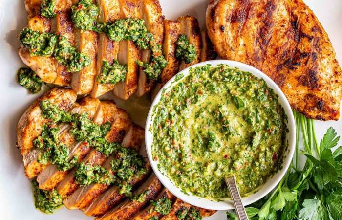 دستورپخت مرغ چیمیچوری با رسپی اصیل و خوشمزه آرژانتینی