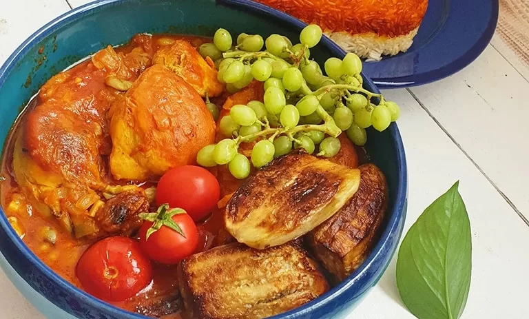 خورشت غوره مسمای مرغ با دستورپخت اصیل گیلانی