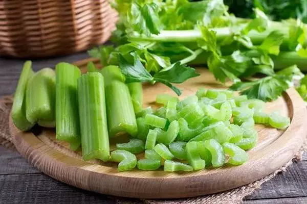 خواص جادویی و باورنکردنی کرفس برای سلامتی