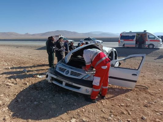 ال‌نود بعد از برخورد شدید با پژو ۲۰۶ در آزادراه شاهچراغ