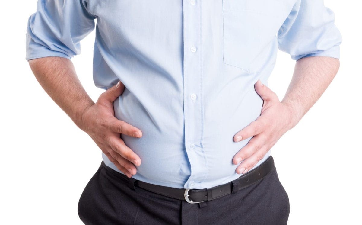 چرا بعد از نوشیدن آب دچار نفخ شکم می شویم؟