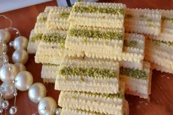 طرزتهیه نان چرخی قزوین برای شب عید