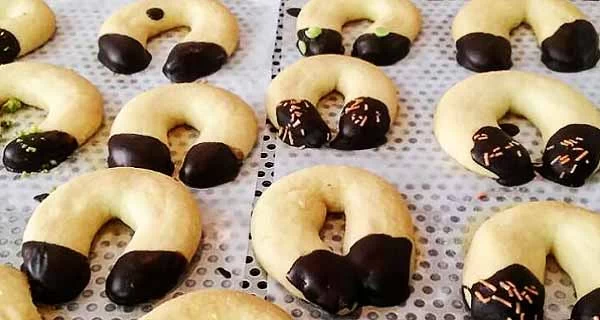 دستورتهیه شیرینی نعلی خوشمزه به روش قنادی ها