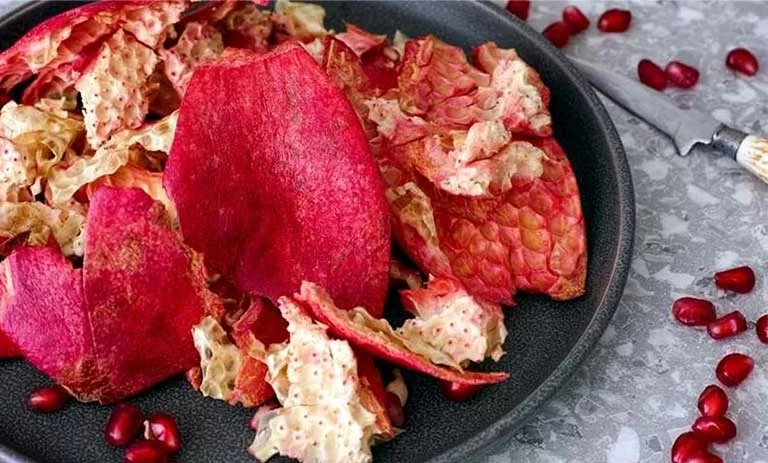 خواص درمانی شگفت انگیز پوست انار + روش های استفاده