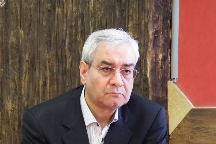 اصغرزاده: هنوز در تله نگاه به شرق گرفتاریم /دیپلماسی ایران خواب‌زده است